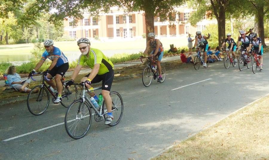 Cyclists pedal to FMU finish line