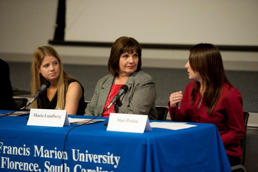 Social Media Symposium: Students, faculty discuss effects and ramifications
