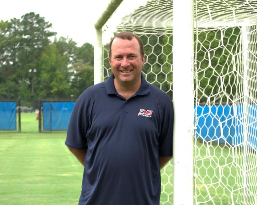 Women’s Soccer welcomes coach Pitt to the helm