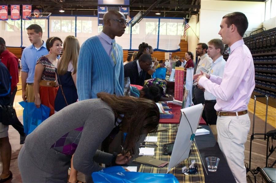 College Fair allows high school students to explore opportunities