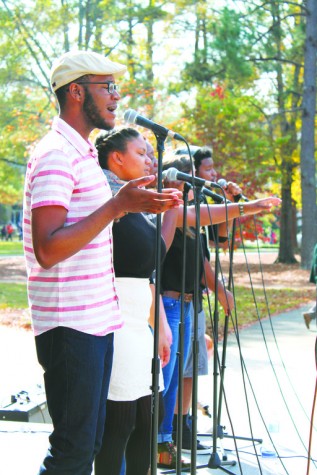 Pop-up concert captivates students, faculty