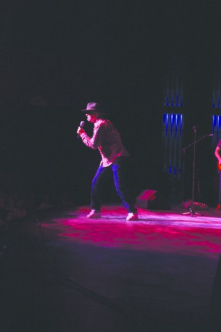 Lead singer, Mark Miller, performs with Sawyer Brown for the Florence community. Miller wrote several of Sawyer Brown’s hits includingMark has written many of Sawyer Brown’s hits, including “Thank God for You” and “The Walk.”