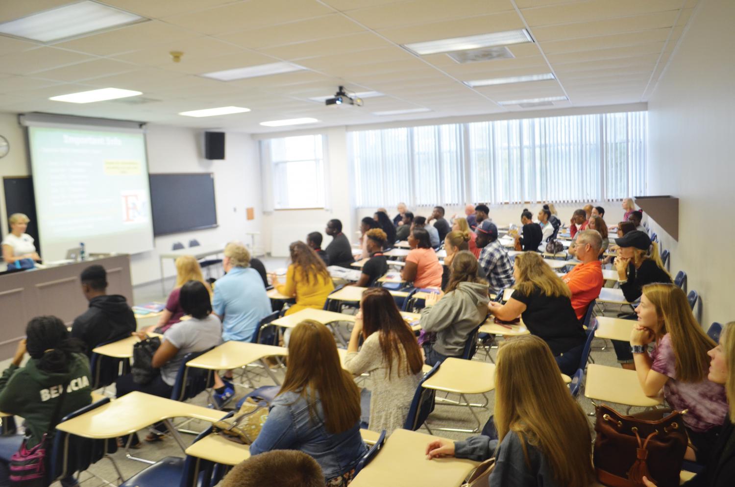 FMU hosts open houses each year to inform prospective students about university programs and clubs. During Open Houses FMU Diplomats give tours and lead panels for students.