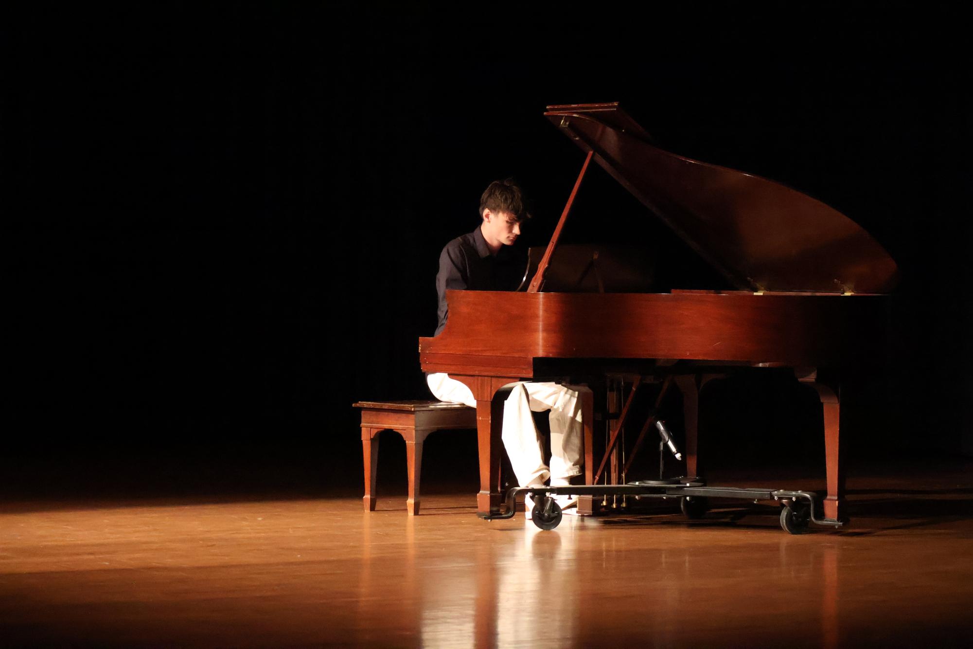 Niklas Plath plays a wonderful piece (Sept. 29 2025).